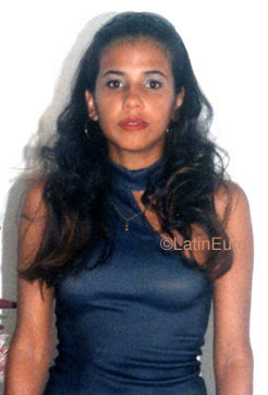 Date this beautiful Brazil girl Sheila from IBICARAI B9245