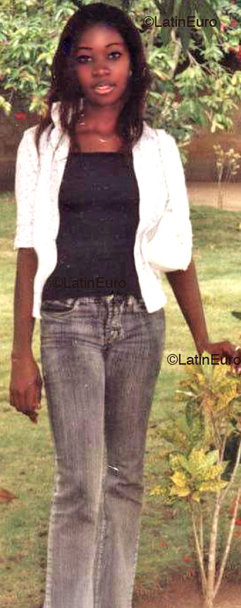 Date this sultry Any Country girl Willy from  A9558