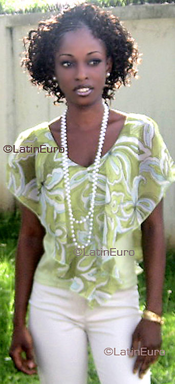 Date this passionate Ivory Coast girl Nadeen from Abidjan A9606