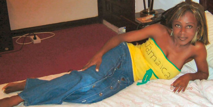 Date this attractive Ghana girl Isabelle from  A9773