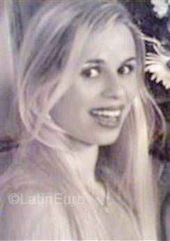Date this lovely Brazil girl Maria from Santos B-186