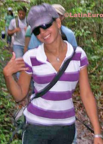 Date this good-looking Brazil girl Clecia from Natal B-35