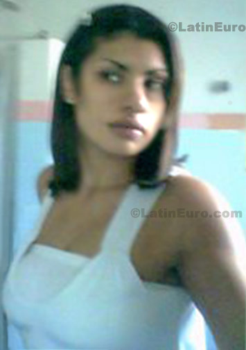 Date this attractive Brazil girl Gisel from Sao Paulo B-3