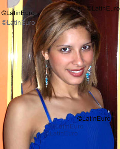 Date this fun Brazil girl Ester from Goiania B1007