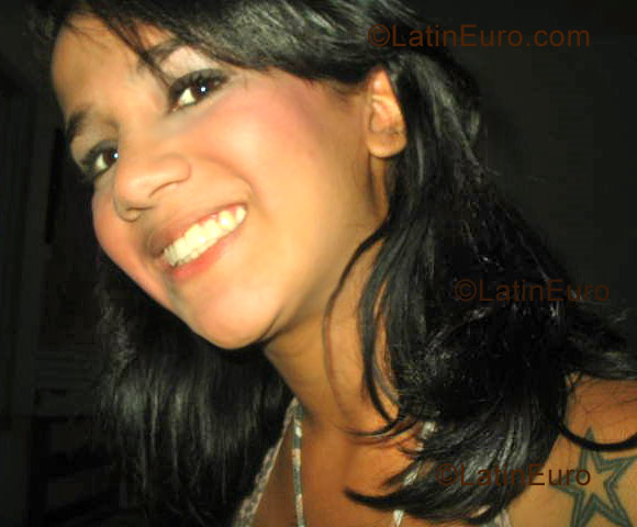 Date this tall Brazil girl Kassilandia from Governador Valadares B1019