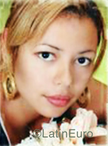 Date this beautiful Brazil girl Cleibsiely from Novo Alegre B1110