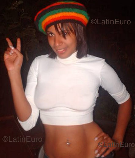 Date this beautiful Brazil girl Joselene from Goiania B1212