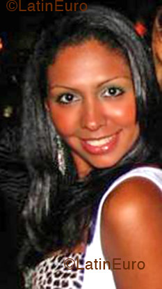 Date this happy Brazil girl Patricia from Vila Velha B1271