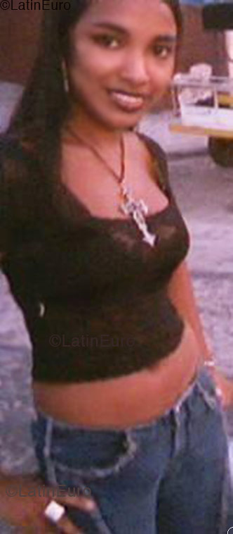 Date this good-looking Brazil girl Ana from Sao Luis B1273