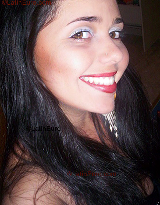 Date this athletic Brazil girl Camila from Indaiatuba B1277
