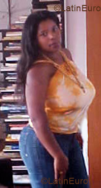 Date this nice looking Brazil girl Elaine from Sao Paulo B1314