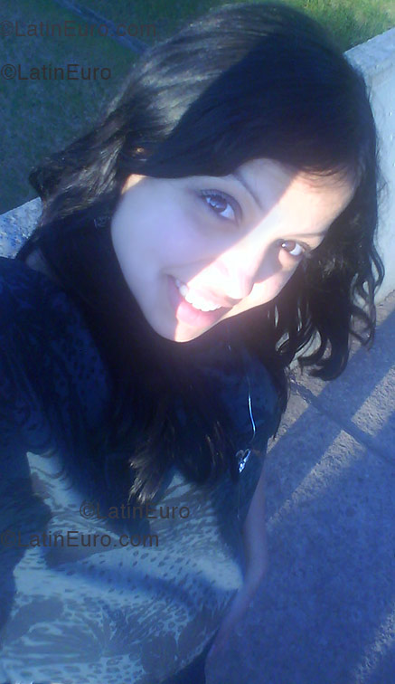 Date this sultry Brazil girl Luana from Sao Paulo B1342