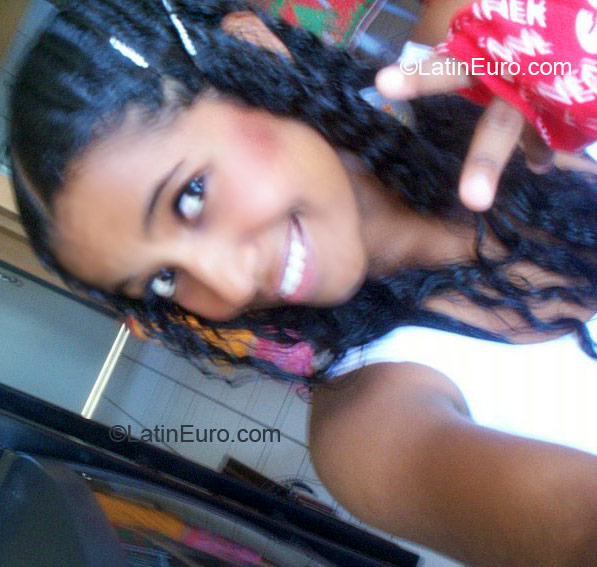 Date this attractive Brazil girl Ozana from Caucaia B1456