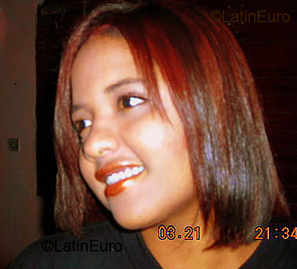Date this pretty Brazil girl Patricia from Nova Ponte B1462