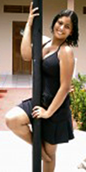 Date this lovely Brazil girl Ynaiara from Rio Preto Da Eva B1609