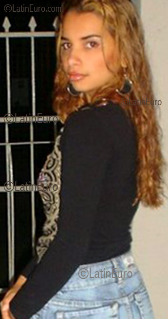 Date this young Brazil girl Sara from Vila Velha B1633