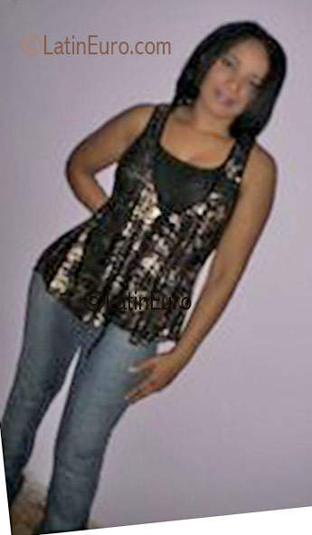 Date this attractive Brazil girl Marlucia from  B1644