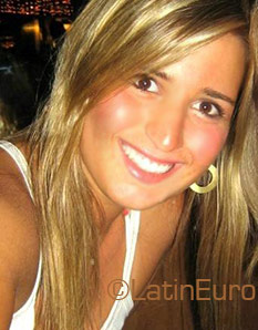 Date this cute Brazil girl Roberta from Campinas B1670