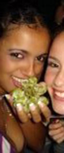 Date this attractive Brazil girl Fernanda from Sumare B1778