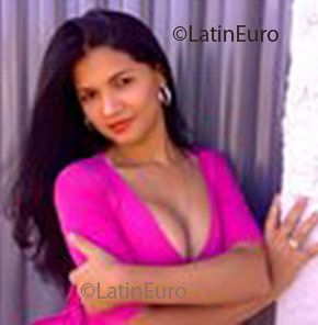 Date this tall Brazil girl Alynne from Goiania B1792