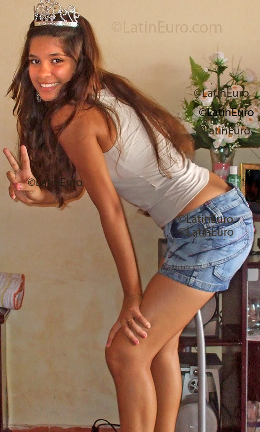 Date this exotic Brazil girl Nathalie from  B1823