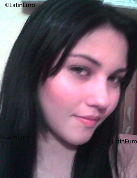 Date this sultry Brazil girl Tanny from  B1825