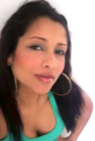 Date this attractive Brazil girl Mariele from Petropolis B1842