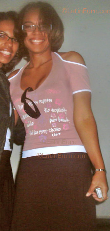 Date this funny Brazil girl Nilma from  B1895