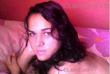Date this exotic Brazil girl Taina from Feira de Santana B1914