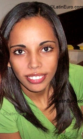 Date this young Brazil girl Ana from Sao Goncalo B1957