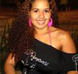 Date this hard body Brazil girl Laiz from Jaboatao B2009