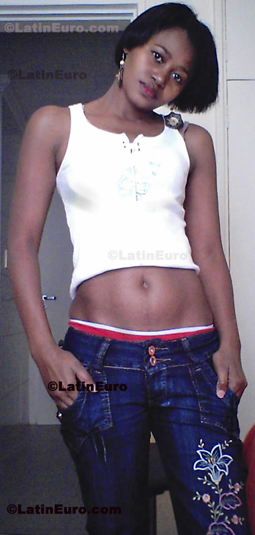 Date this lovely Brazil girl Irani from Embu B205