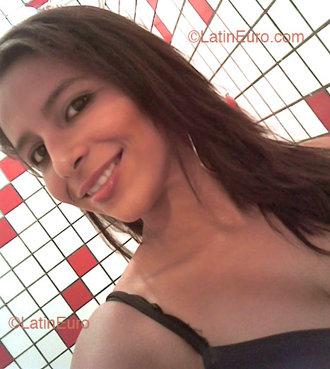 Date this happy Brazil girl Marjorie from Belem B2053