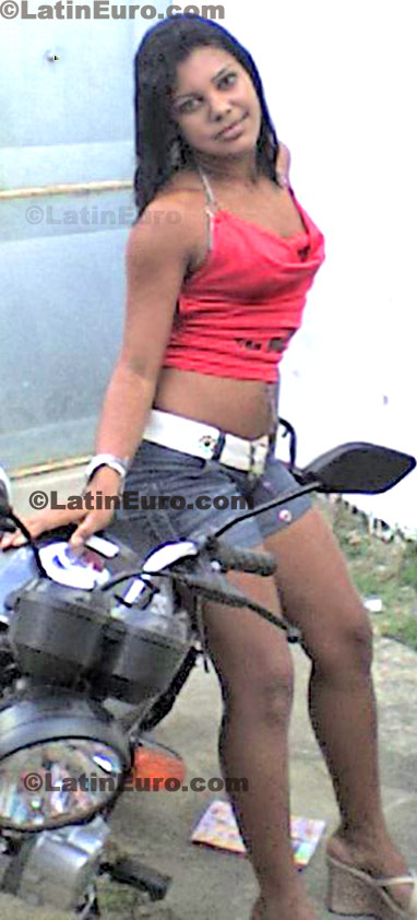 Date this funny Brazil girl Joseane from Abreu e Lima B208