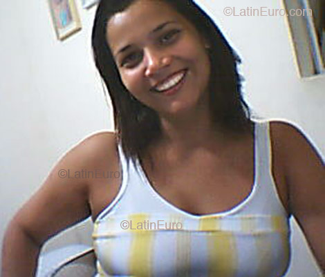 Date this cute Brazil girl Flavia from  B2134