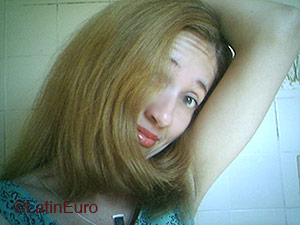 Date this young Brazil girl Allison from Porto Alegre B2137