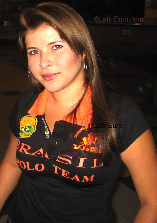 Date this delightful Brazil girl Roberta from Fortaleza B2138