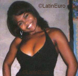 Date this young Brazil girl Milena from Teresina B2151