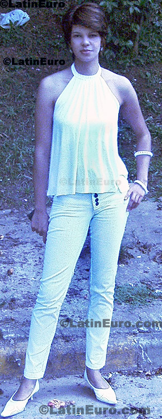 Date this sultry Brazil girl Lilian from Sao Bernardo do Campo B218