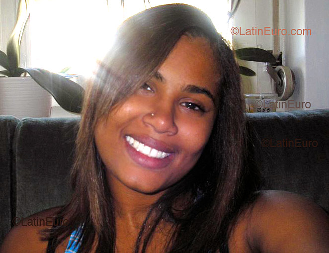 Date this exotic Brazil girl Dalete from  B2237