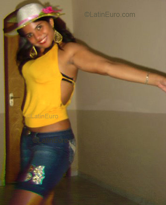 Date this fun Brazil girl Osvania from  B2260