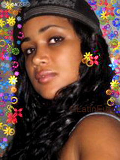 Date this foxy Brazil girl Joslene from Salvador B2265