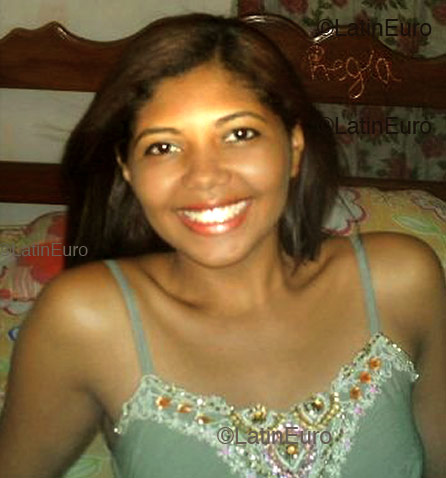 Date this sultry Brazil girl Charlene from COQUEIRO B2276