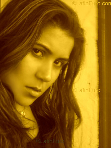 Date this charming Brazil girl Gisele from SAO PAULO B2332