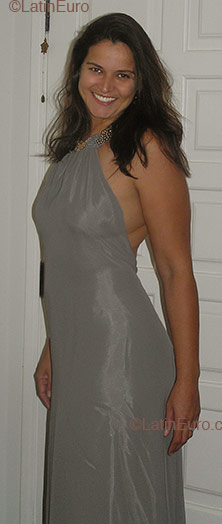 Date this cute Brazil girl Elke from SAO PAULO B2363