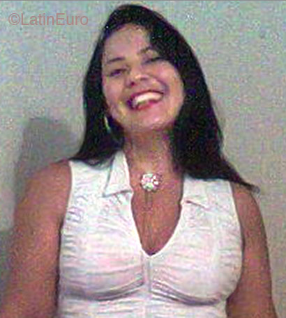 Date this foxy Brazil girl Jussara from  B2369