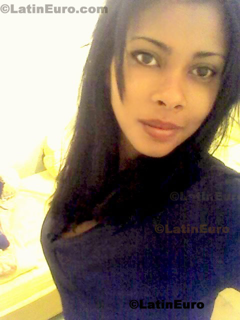 Date this gorgeous Brazil girl Juliana from Taboao da serra B236