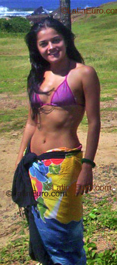 Date this tall Brazil girl Deborah from RIO DE JANEIRO B2388