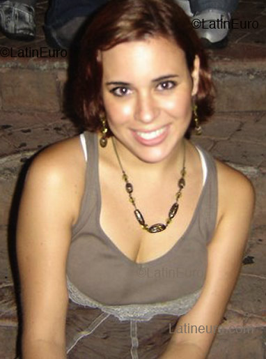 Date this lovely Brazil girl Danielli from PIRACICABA B2544