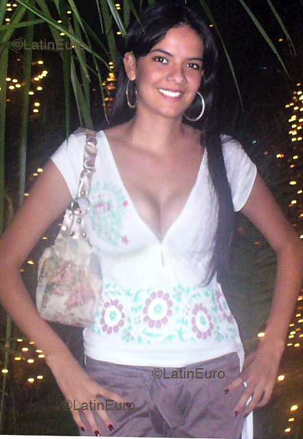 Date this hard body Brazil girl Mylla from GOIANIA B2546